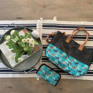 Harvey’s Seatbelt Bag - Disney collectible print